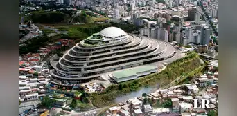 El Helicoide: de un centro comercial lujoso a la cárcel de tortura más grande de Venezuela El Helicoide: de un centro comercial lujoso a la cárcel de tortura más grande de Venezuela