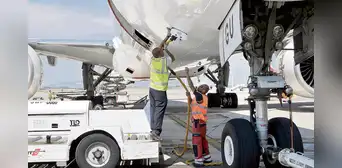 Dictan medidas por escasez de combustible para avión Dictan medidas por escasez de combustible para avión