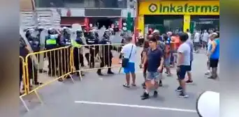 San Juan de Lurigancho: cierran la av. Los Jardines tras enfrentamientos entre serenos y mototaxistas San Juan de Lurigancho: cierran la av. Los Jardines tras enfrentamientos entre serenos y mototaxistas