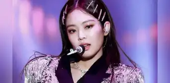 Jennie de BLACKPINK suma 1.000 millones de vistas con su MV 'Solo' en YouTube y bate récord en el k-pop