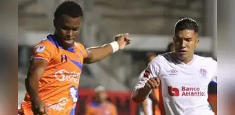 Olimpia ganó 2-0 a Lobos UPNFM y es uno de los líderes de la Liga Nacional de Honduras