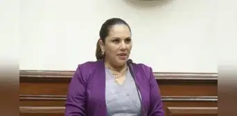 Ética sanciona con amonestación a Digna Calle por no asistir al Congreso durante más de un año