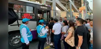 ATU: buses de transporte convencional dejarán de operar en las rutas del Corredor Morado ATU: buses de transporte convencional dejarán de operar en las rutas del Corredor Morado
