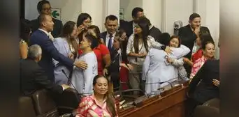 Así celebró el fujimorismo el retorno a la bicameralidad aprobada por el Congreso Así celebró el fujimorismo el retorno a la bicameralidad aprobada por el Congreso