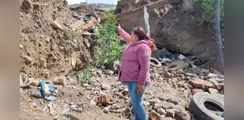 Arequipa: madre y sus hijos se salvan luego de que colapsara su casa por las fuertes lluvias Arequipa: madre y sus hijos se salvan luego de que colapsara su casa por las fuertes lluvias