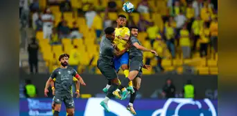 Con 'CR7' todo el partido: Al Nassr perdió 3-1 ante Al-Raed y se aleja de la punta de la Liga Saudí Con 'CR7' todo el partido: Al Nassr perdió 3-1 ante Al-Raed y se aleja de la punta de la Liga Saudí