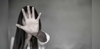 Niñas peruanas que ven violencia en casa tienen probabilidad de sufrir violencia de adultas, según estudio Niñas peruanas que ven violencia en casa tienen probabilidad de sufrir violencia de adultas, según estudio