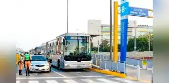 ATU: más de 800 conductores multados por invadir carril del Metropolitano en lo que va del 2024