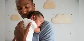 Congreso aprueba extender a 15 días la licencia por paternidad Congreso aprueba extender a 15 días la licencia por paternidad