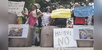 Crisis económica argentina llega a peruanos residentes: “Ahora tenemos que ajustarnos para sobrevivir" Crisis económica argentina llega a peruanos residentes: “Ahora tenemos que ajustarnos para sobrevivir"