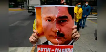 Nicolás Maduro felicita a Vladímir Putin por su reelección y "el abrumador triunfo" Nicolás Maduro felicita a Vladímir Putin por su reelección y "el abrumador triunfo"