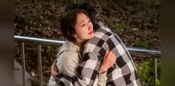 Comedia romántica y lecciones de salud mental: así es el nuevo k-drama que arrasa en Netflix Comedia romántica y lecciones de salud mental: así es el nuevo k-drama que arrasa en Netflix
