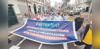 Sutep: en abril se decidirá fecha de la huelga de profesores
