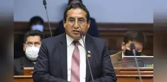 Congresista de Perú Libre Alfredo Pariona está internado en UCI en hospital de Huancavelica Congresista de Perú Libre Alfredo Pariona está internado en UCI en hospital de Huancavelica