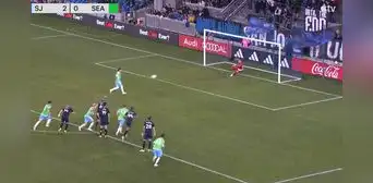 Raúl Ruidíaz anotó golazo a lo 'Panenka' y se convirtió en el máximo goleador del Seattle Sounders