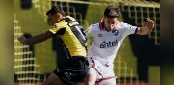 Peñarol y Nacional empataron sin goles por el clásico del Campeonato Uruguayo Peñarol y Nacional empataron sin goles por el clásico del Campeonato Uruguayo