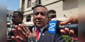 Gustavo Adrianzén no descarta remoción de Harvey Colchado de la Diviac tras allanamiento a Dina Boluarte Gustavo Adrianzén no descarta remoción de Harvey Colchado de la Diviac tras allanamiento a Dina Boluarte