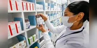 Ejecutivo oficializó la lista de medicamentos genéricos que deberán vender las farmacias y boticas Ejecutivo oficializó la lista de medicamentos genéricos que deberán vender las farmacias y boticas