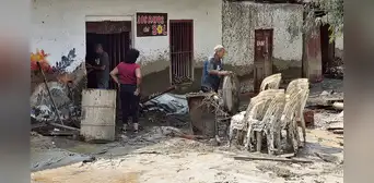 Lluvias dejan 44 fallecidos y 2.000 casas destruidas en el país Lluvias dejan 44 fallecidos y 2.000 casas destruidas en el país