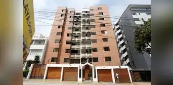 Miraflores: Empresarios compran edificio al BCP y los denuncian por banda criminal