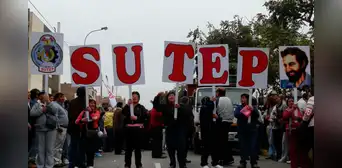 Sutep anuncia huelga nacional para el próximo 23 de mayo por falta de presupuesto en educación Sutep anuncia huelga nacional para el próximo 23 de mayo por falta de presupuesto en educación