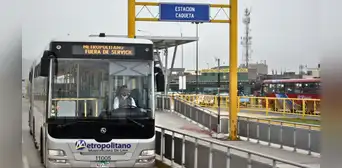 Caos en el Metropolitano: reportan larga fila de autobuses varados en la estación Caquetá Caos en el Metropolitano: reportan larga fila de autobuses varados en la estación Caquetá