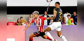 En un partido emocionante, Estudiantes le da vuelta a The Strongest y sigue invicto en Libertadores