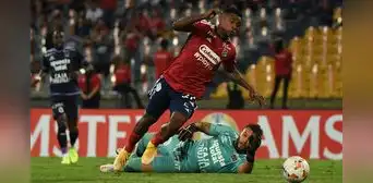 César Vallejo no levanta cabeza: perdió contra Independiente Medellín y es colero en la Sudamericana