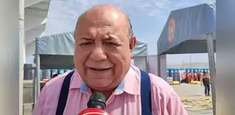 Tacna: Fiscalía investiga a gobernador por conducir programa radial en vez de dedicarse a su cargo Tacna: Fiscalía investiga a gobernador por conducir programa radial en vez de dedicarse a su cargo