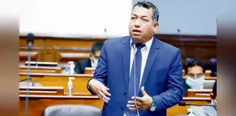 Acción Popular presenta proyecto para flexibilizar impedimento de contratación de familiares en el Estado