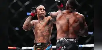 Alex Pereira noqueó a Jamahal Hill en el primer round y se queda con el título en la UFC 300
