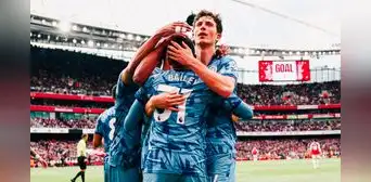 Arsenal cayó 2-0 ante Aston Villa y perdió la oportunidad de ser líder de la Premier League 2024