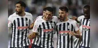 Alianza Lima venció 2-0 a Atlético Grau y se aferra al sueño de ganar el Torneo Apertura Alianza Lima venció 2-0 a Atlético Grau y se aferra al sueño de ganar el Torneo Apertura
