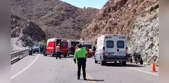 Arequipa: choque frontal entre motocicletas deja 1 muerto y 1 herido grave