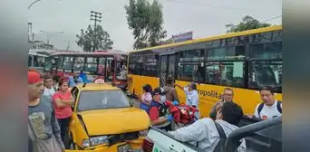 Triple choque en Comas: bus de El Rápido colisionó con alimentador del Metropolitano y dejó 12 heridos