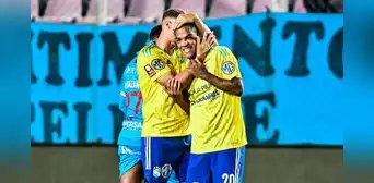 Sporting Cristal venció a Deportivo Garcilaso en Cusco y vuelve a ser líder de la tabla de posiciones Sporting Cristal venció a Deportivo Garcilaso en Cusco y vuelve a ser líder de la tabla de posiciones