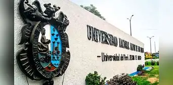 Universidad San Marcos se declara en emergencia por recorte de presupuesto de parte del Gobierno Universidad San Marcos se declara en emergencia por recorte de presupuesto de parte del Gobierno
