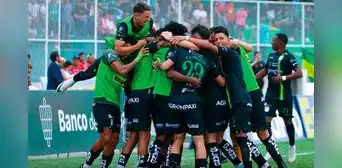Orense se impuso por 1-0 ante el vigente campeón LDU por la fecha 9 de la LigaPro de Ecuador 2024 Orense se impuso por 1-0 ante el vigente campeón LDU por la fecha 9 de la LigaPro de Ecuador 2024
