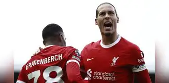 Liverpool venció 3-1 al Fulham y sigue soñando con el título de la Premier League Liverpool venció 3-1 al Fulham y sigue soñando con el título de la Premier League