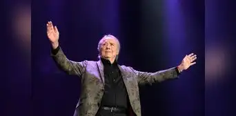 Joan Manuel Serrat recibe el Premio Princesa de Asturias de las Artes: “No me siento abanderado de ninguna causa política” Joan Manuel Serrat recibe el Premio Princesa de Asturias de las Artes: “No me siento abanderado de ninguna causa política”