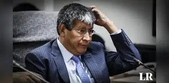Oscorima compró aretes de oro, visitó a Boluarte y en 24 horas su Gobierno recibió S/66 millones Oscorima compró aretes de oro, visitó a Boluarte y en 24 horas su Gobierno recibió S/66 millones