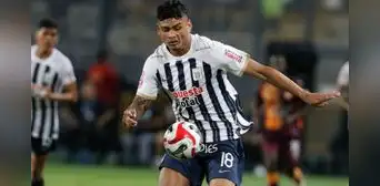 Hinchas de Alianza Lima pierden la paciencia con Jeriel De Santis: "No puede ni dar un pase" Hinchas de Alianza Lima pierden la paciencia con Jeriel De Santis: "No puede ni dar un pase"
