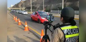 Fotopapeletas: ¿las multas por exceso de velocidad las recibe el conductor o el propietario del vehículo?
