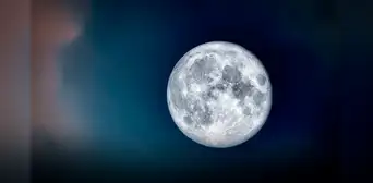 Científicos descubren finalmente qué hay dentro de la Luna: es casi igual que la Tierra