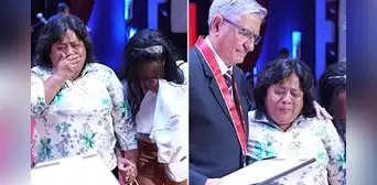 Madre recibió el diploma de graduación de la UNMSM de su hijo fallecido: “¡Lo lograste!”