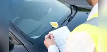 Si compro un vehículo usado que tiene papeletas, ¿yo debo pagar las infracciones?