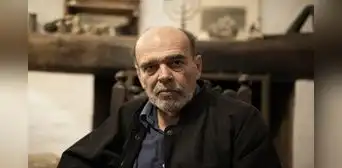 Luis Jochamowitz: "Hoy los altos cargos no valen nada, te pueden comprar con un auto viejo". Luis Jochamowitz: "Hoy los altos cargos no valen nada, te pueden comprar con un auto viejo".