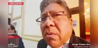 Congresista Jorge Flores Ancachi insulta a periodista que lo cuestionó por caso Los Niños: “Imbécil” Congresista Jorge Flores Ancachi insulta a periodista que lo cuestionó por caso Los Niños: “Imbécil”