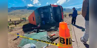 Puno: vuelco de bus interprovincial deja más de 10 fallecidos y chofer se da a la fuga Puno: vuelco de bus interprovincial deja más de 10 fallecidos y chofer se da a la fuga