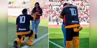 Hincha del FBC Melgar sorprendió a su novia con pedida de mano en estadio: “Amor rojinegro” Hincha del FBC Melgar sorprendió a su novia con pedida de mano en estadio: “Amor rojinegro”